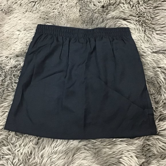 Dockers| Girl's Skort | Navy | 12.5 Plus - Picture 2 of 2
